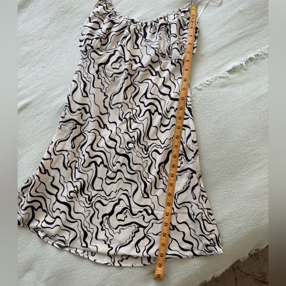 Abercrombie Halter Ruched Mini Dress. - Picture 7 of 7